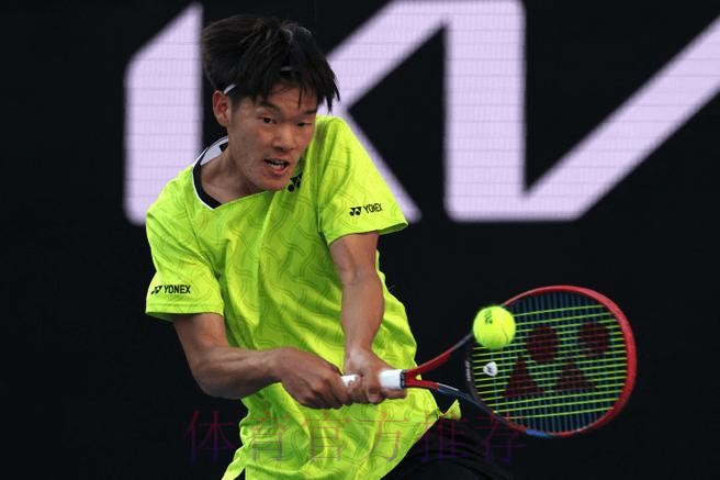 美籍华裔郑瑞澳网首胜后谈中国家庭背景与中文水平 美籍华裔郑瑞澳网首胜后谈中国家庭背景与中文水平